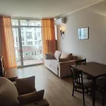 Umi Aparthotel 3*