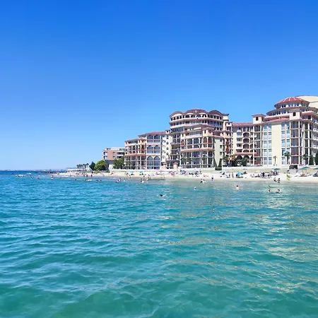 Umi ساني بيتش